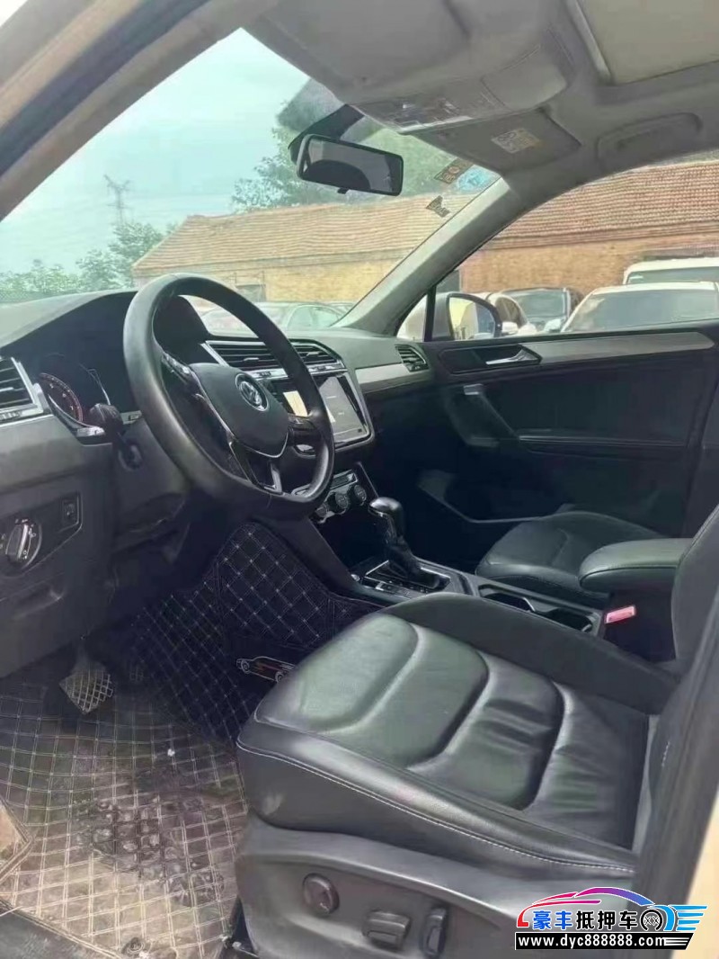 20年大众途观轿车抵押车出售