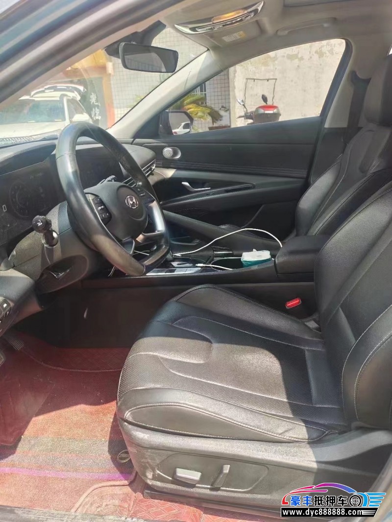 21年现代伊兰特轿车抵押车出售