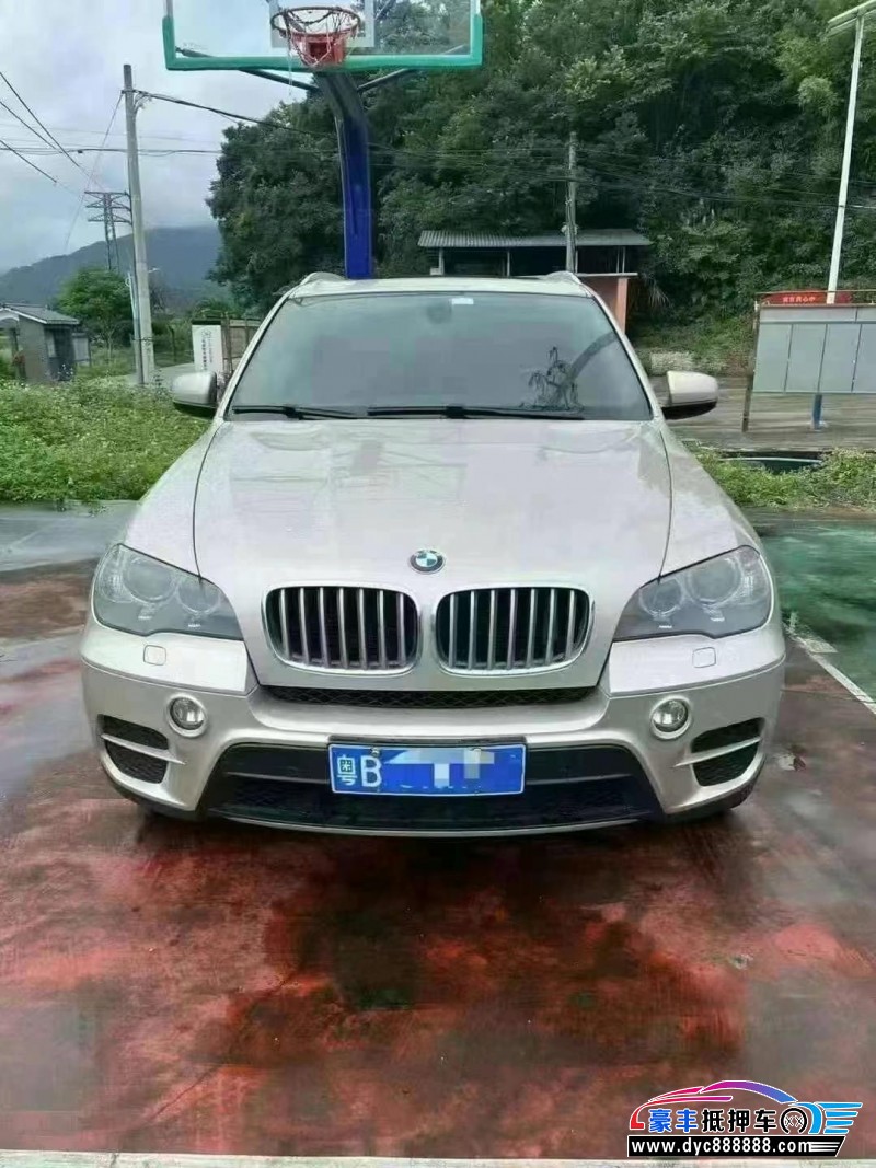 13年宝马X5轿车抵押车出售