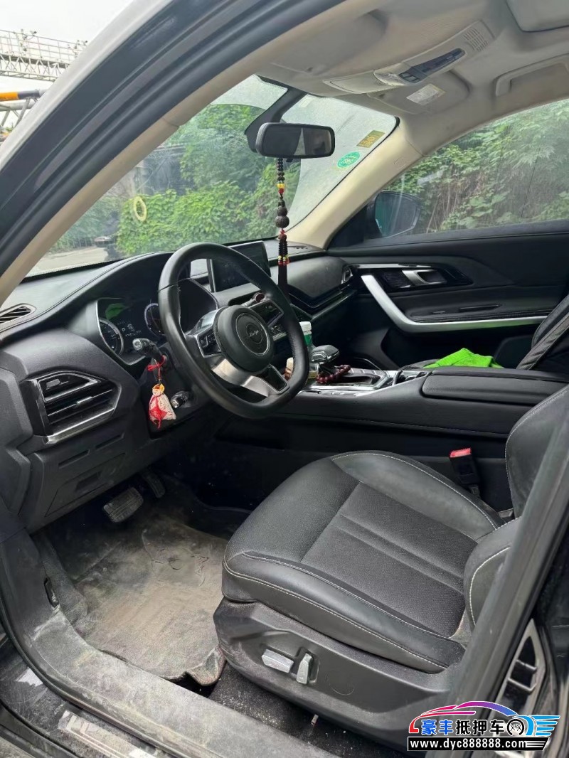 18年众泰T500轿车抵押车出售