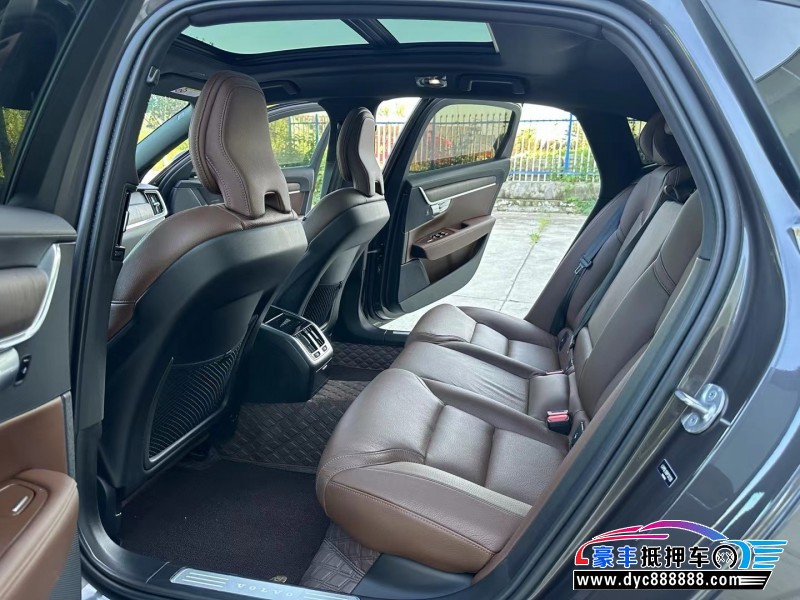 23年沃尔沃S90轿车抵押车出售