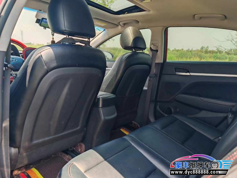 16年现代领动轿车抵押车出售