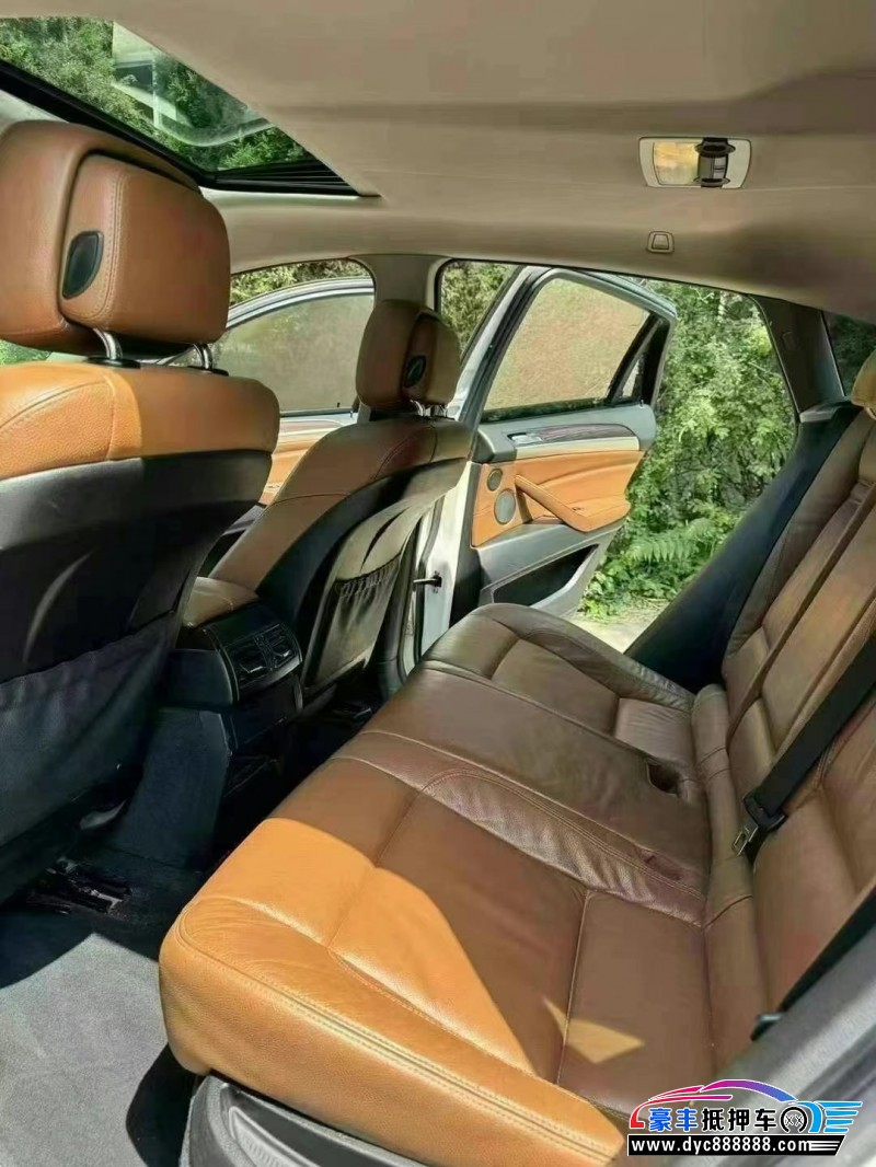 13年宝马X6轿车抵押车出售