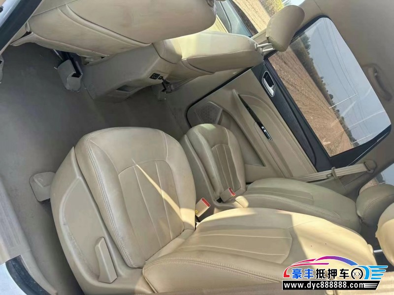 21年宝骏730轿车抵押车出售