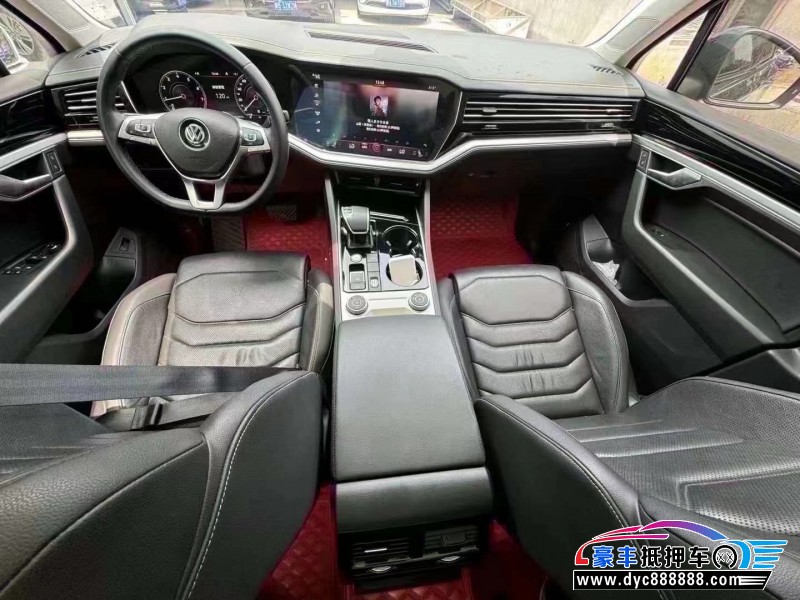 19年大众途锐轿车抵押车出售