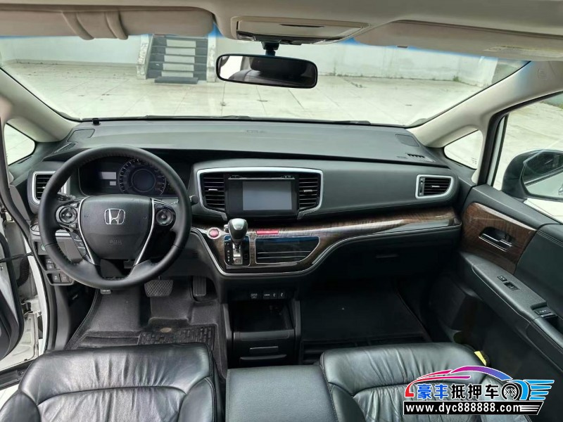 14年本田奥德赛轿车抵押车出售