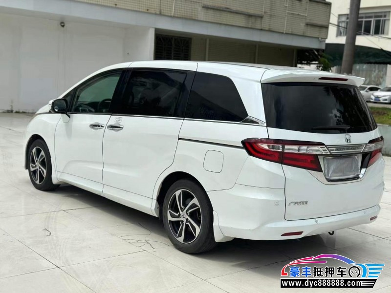 14年本田奥德赛轿车抵押车出售