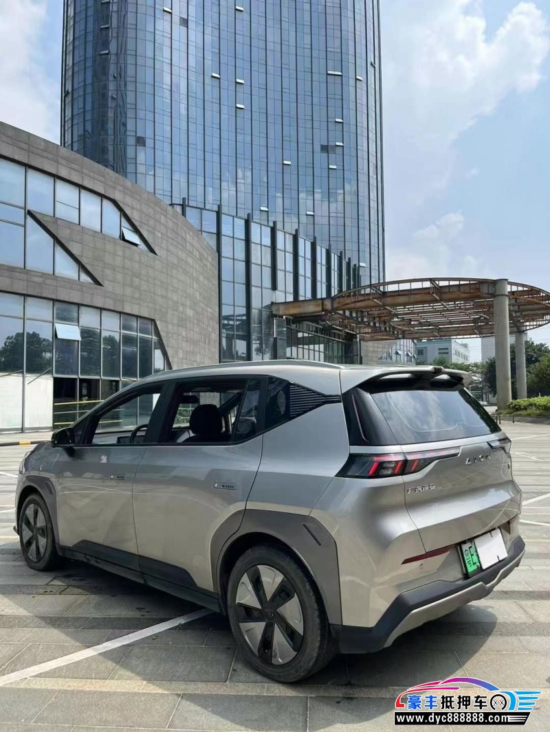 23年埃安Y70轿车抵押车出售