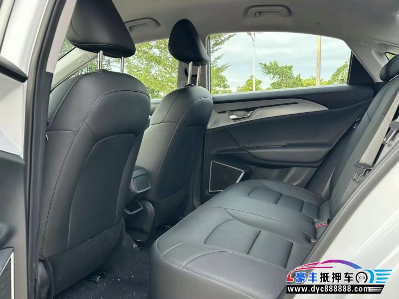 24年吉利几何轿车抵押车出售