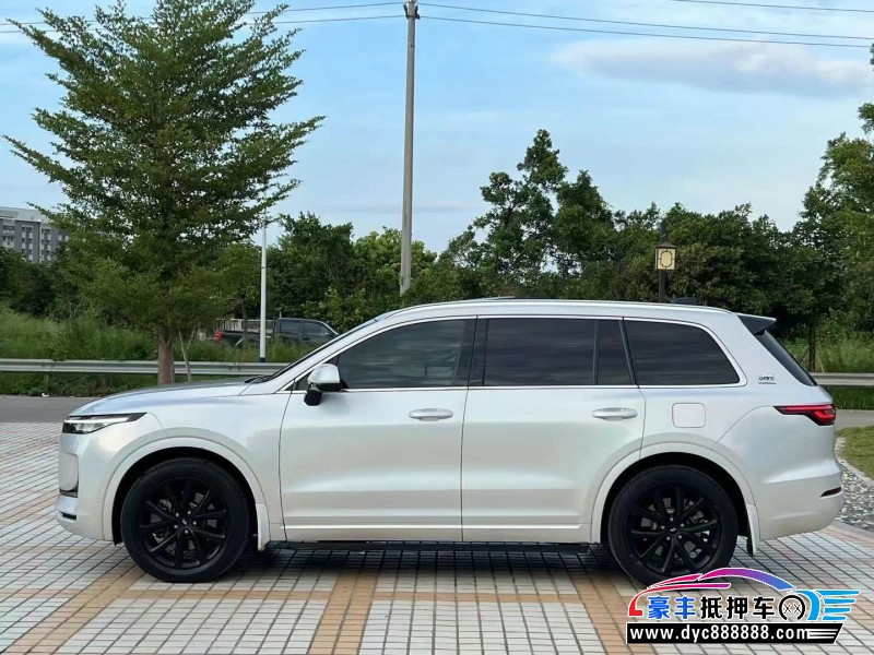 21年理想ONE轿车抵押车出售