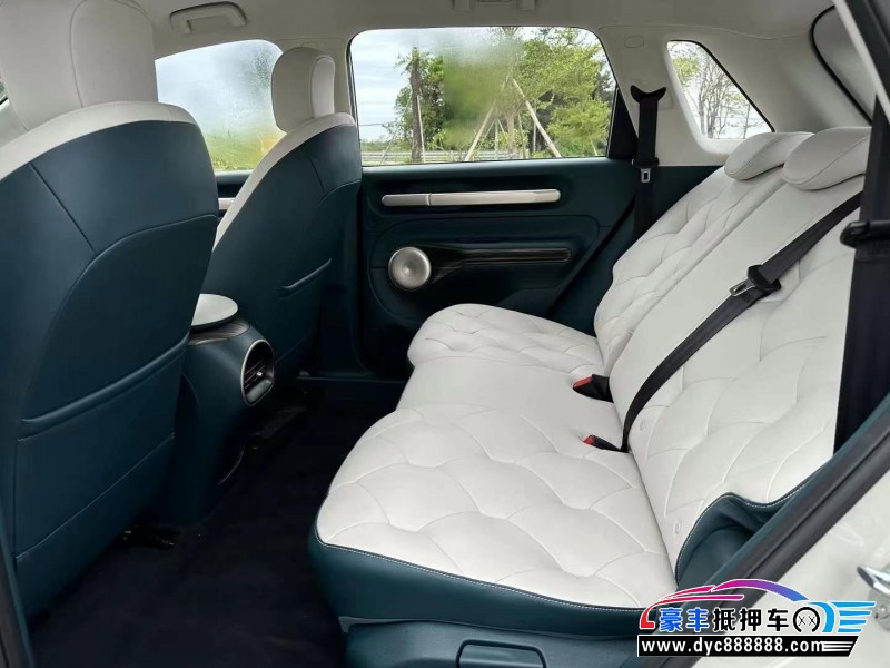 24年宝骏云朵轿车抵押车出售