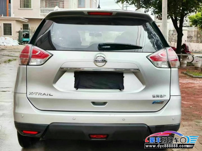 14年日产奇骏轿车抵押车出售