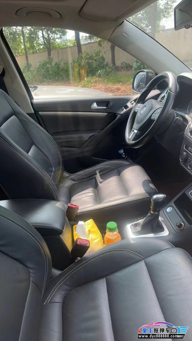 17年大众途观轿车抵押车出售