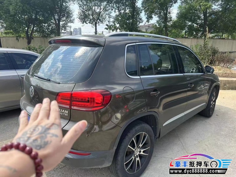 17年大众途观轿车抵押车出售