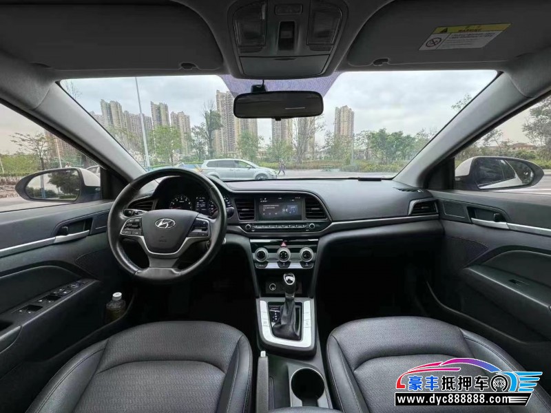 20年现代领动轿车抵押车出售