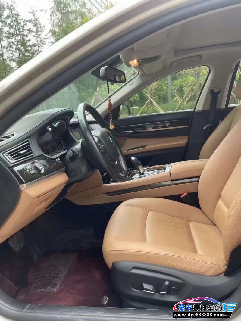 14年宝马7系轿车抵押车出售