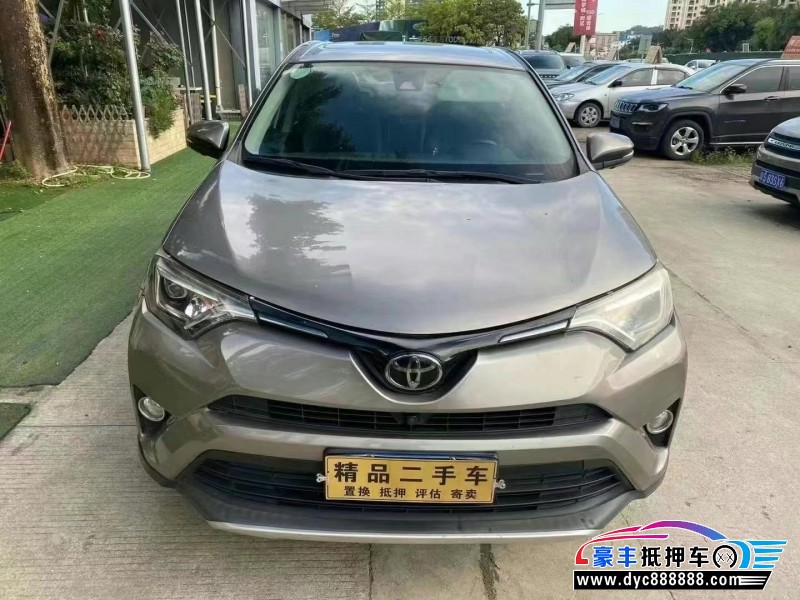 18年丰田RAV4轿车抵押车出售