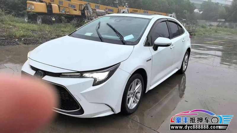 21年丰田雷凌轿车抵押车出售