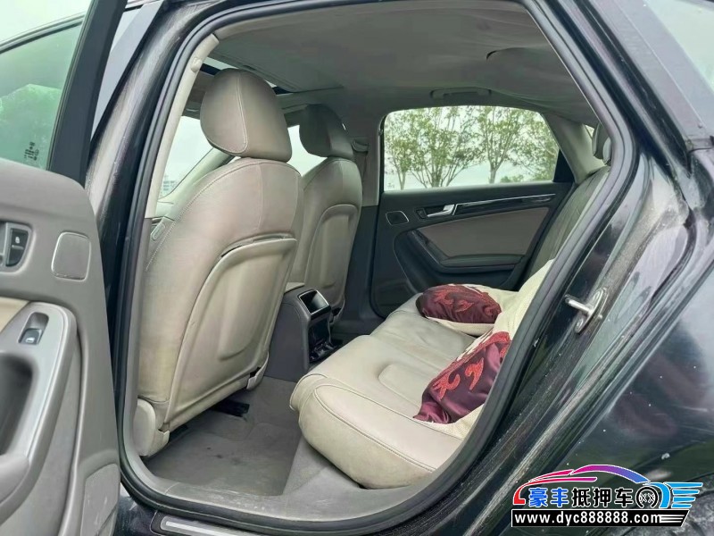 12年奥迪A4轿车抵押车出售