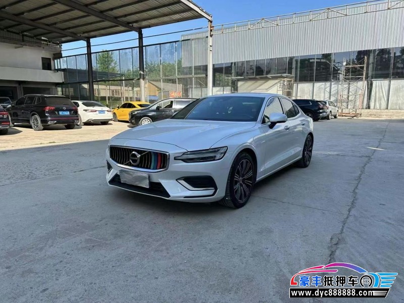 22年沃尔沃S60轿车抵押车出售