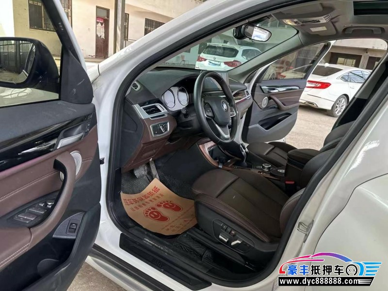 22年宝马X1轿车抵押车出售