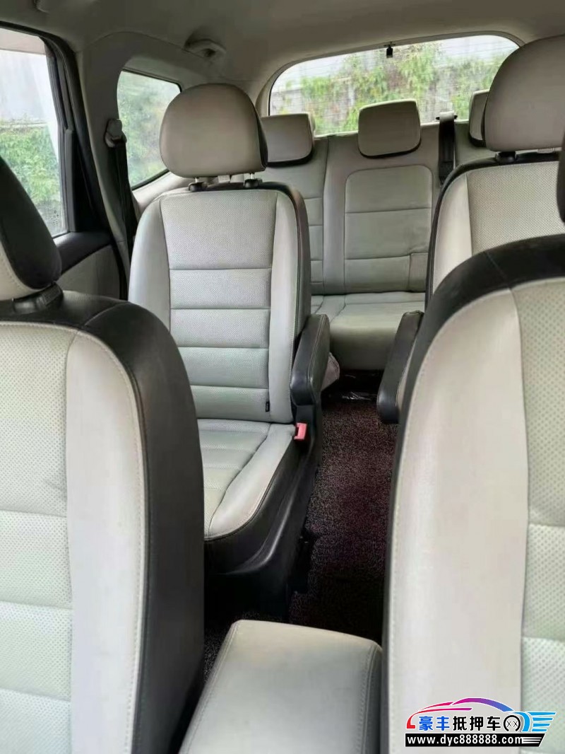 16年东风风行风行S500轿车抵押车出售