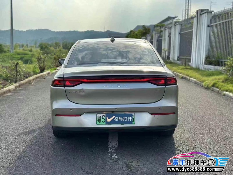 23年埃安炫轿车抵押车出售