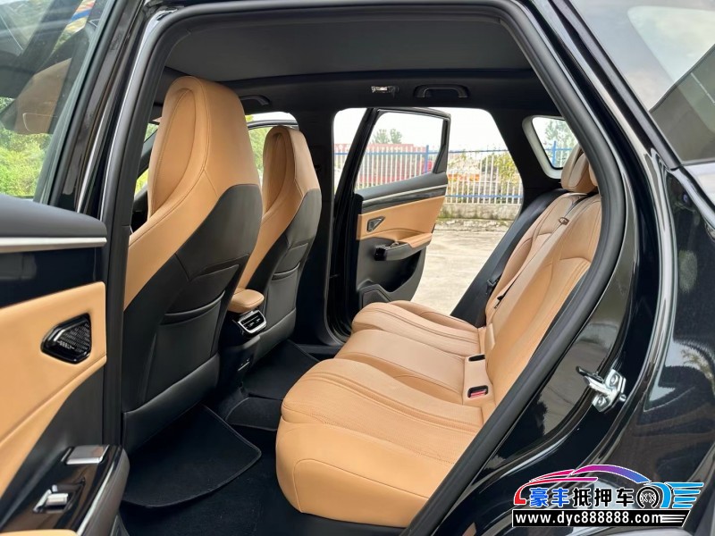 24年吉利银河L7轿车抵押车出售