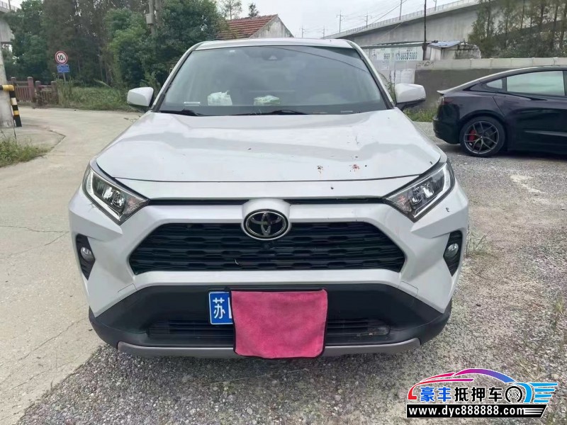 20年丰田RAV4轿车抵押车出售