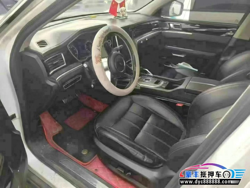 18年众泰T700轿车抵押车出售