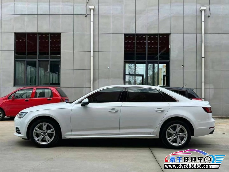 18年奥迪A4轿车抵押车出售