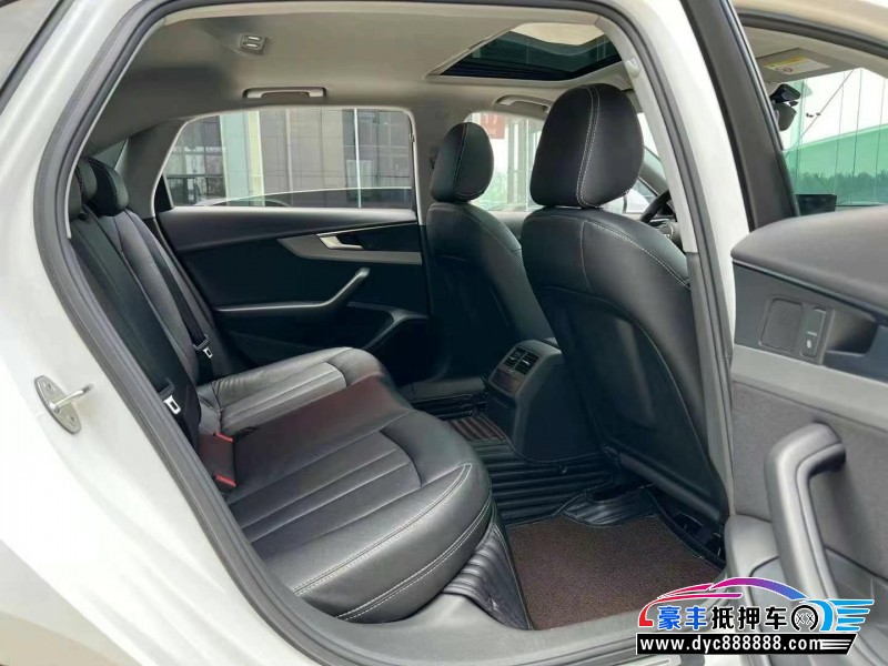 18年奥迪A4轿车抵押车出售