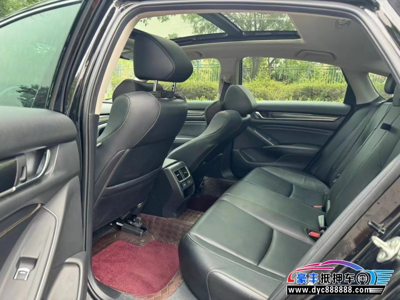 22年本田雅阁轿车抵押车出售