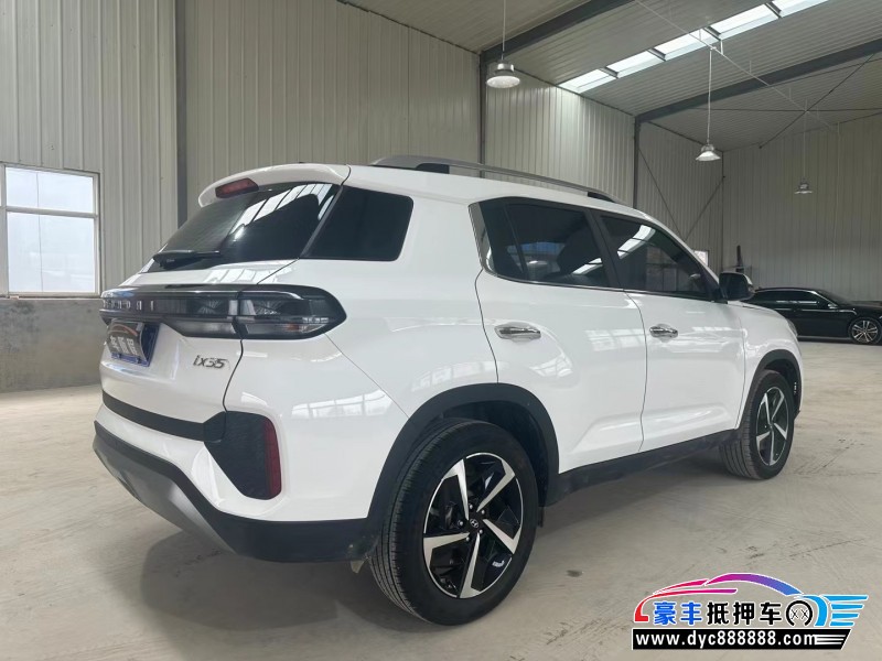 22年现代ix35轿车抵押车出售