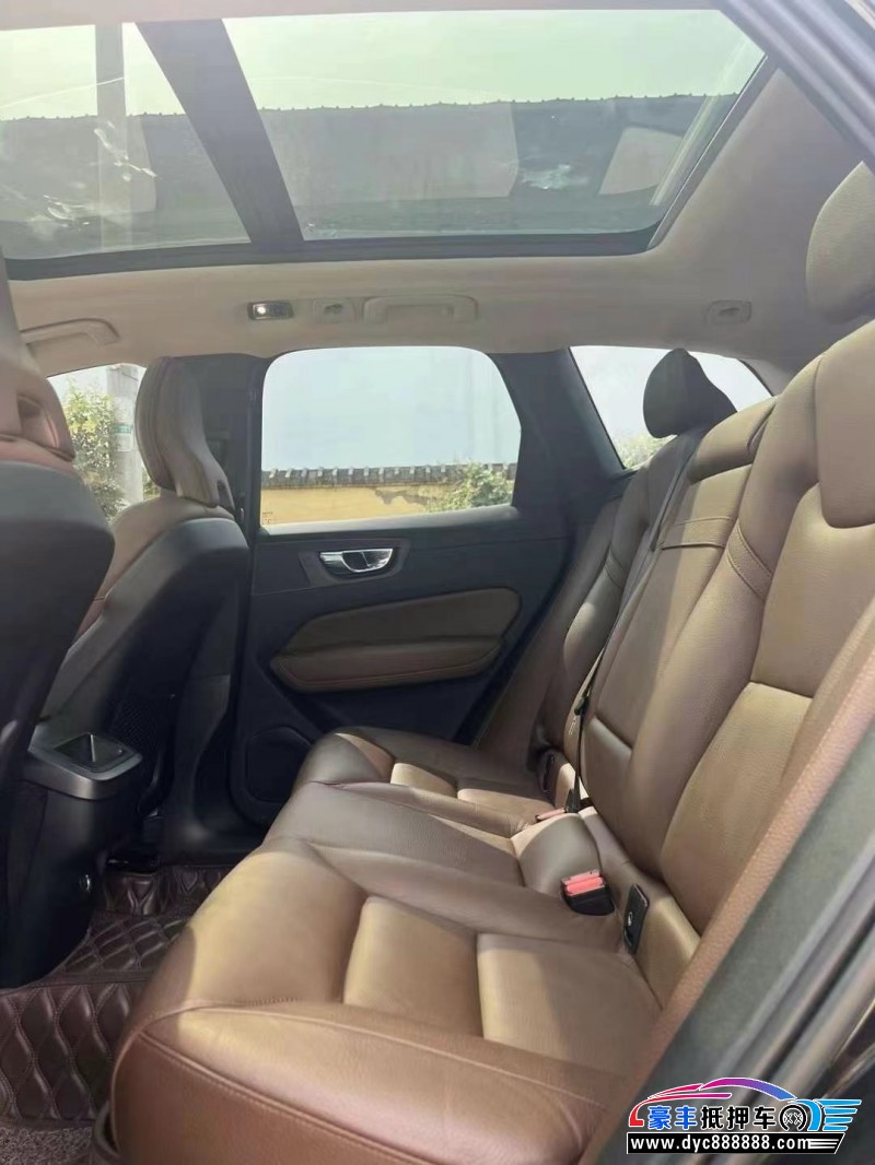 19年沃尔沃XC60轿车抵押车出售