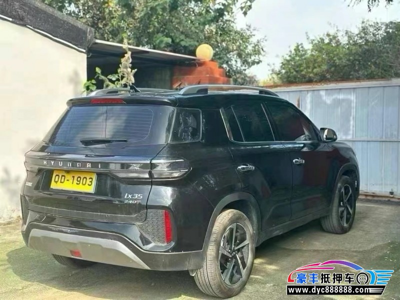 23年现代ix35轿车抵押车出售