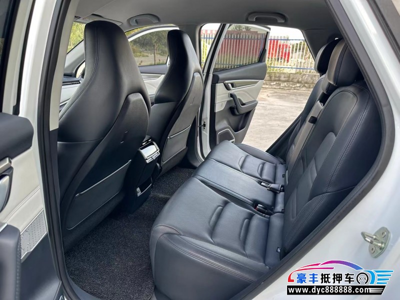 22年威马汽车ex5轿车抵押车出售