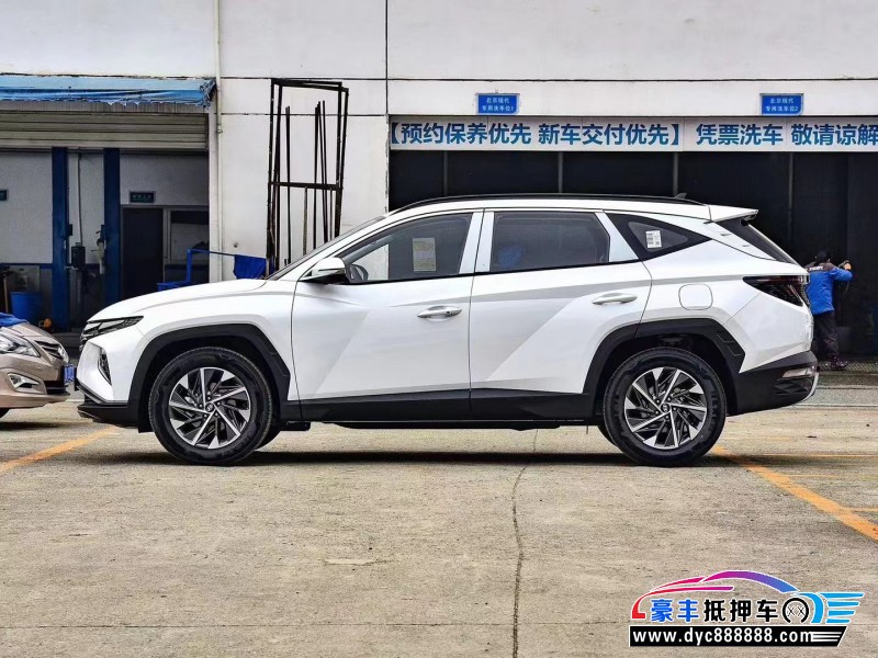 24年现代途胜轿车抵押车出售