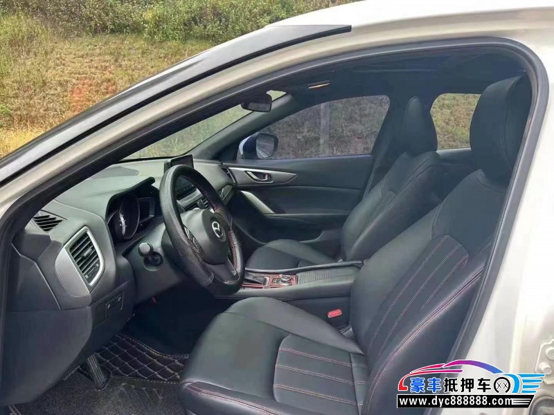 17年马自达CX-4轿车抵押车出售