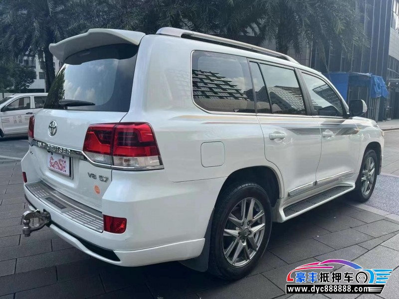 18年丰田兰德酷路泽(进口)轿车抵押车出售