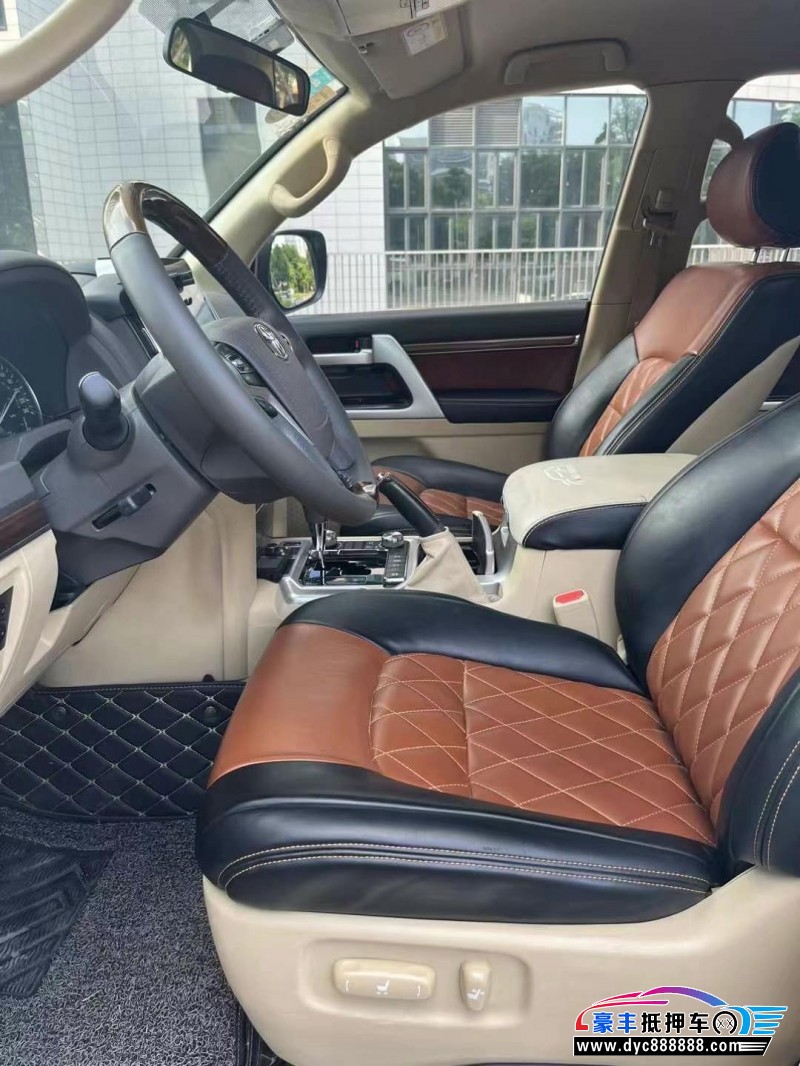 18年丰田兰德酷路泽(进口)轿车抵押车出售