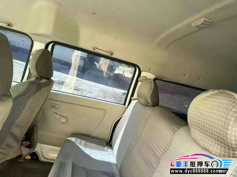 23年金杯海狮轿车抵押车出售