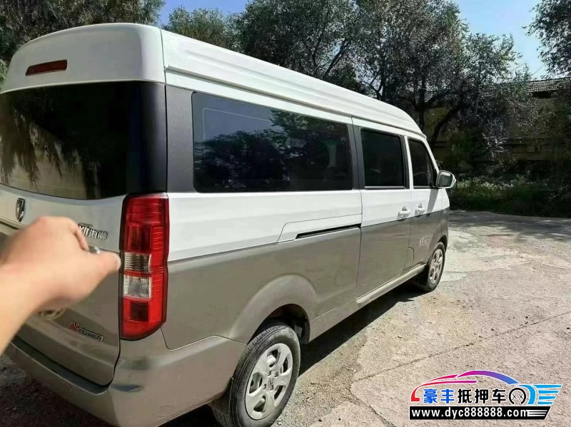 23年金杯海狮轿车抵押车出售