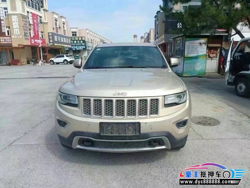 13年Jeep大切诺基轿车抵押车出售