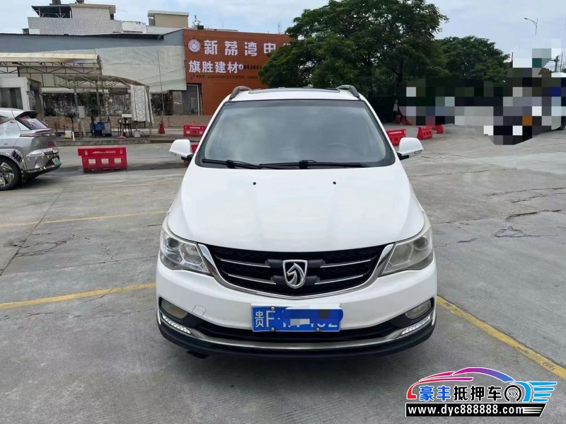 17年宝骏730轿车抵押车出售