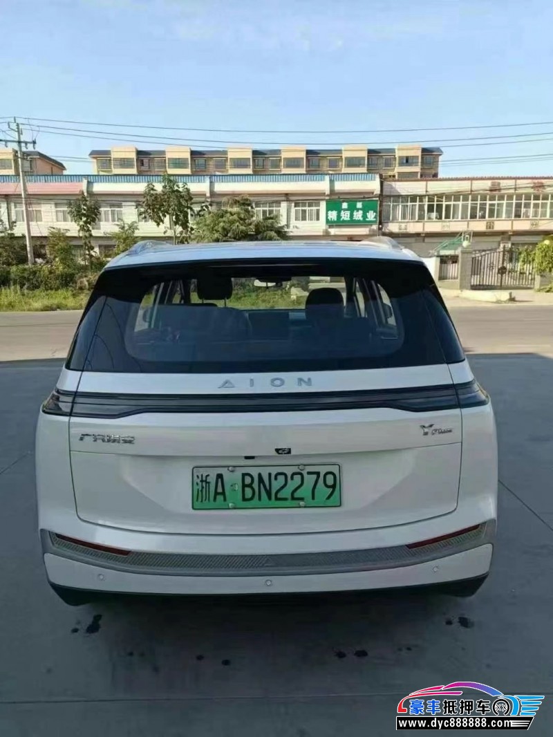 23年埃安Y70轿车抵押车出售