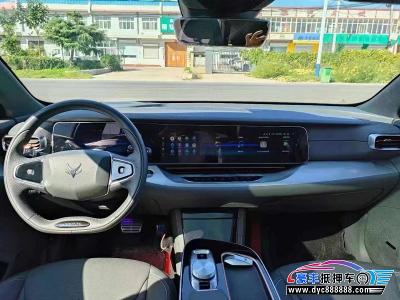 23年极狐阿尔法S轿车抵押车出售