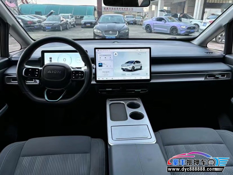 23年埃安Y70轿车抵押车出售