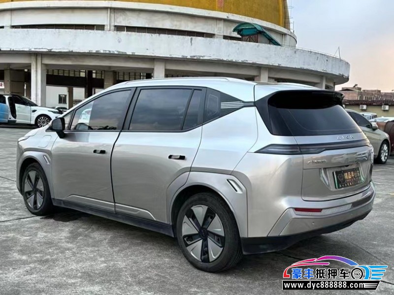 23年埃安Y70轿车抵押车出售