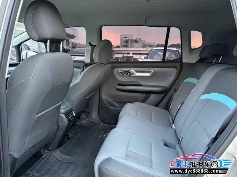 23年埃安Y70轿车抵押车出售